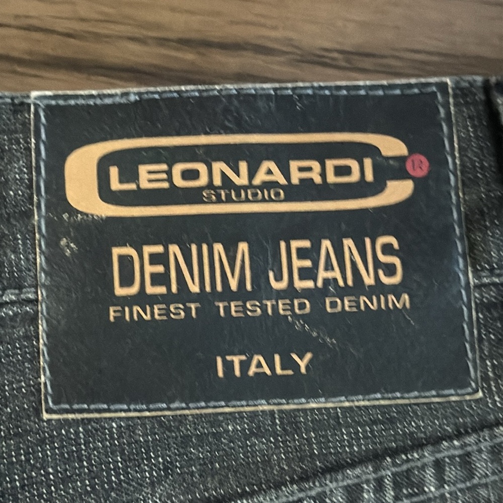 Leonardo Studio Men’s Gray Denim Jeans - Picture 8 of 8